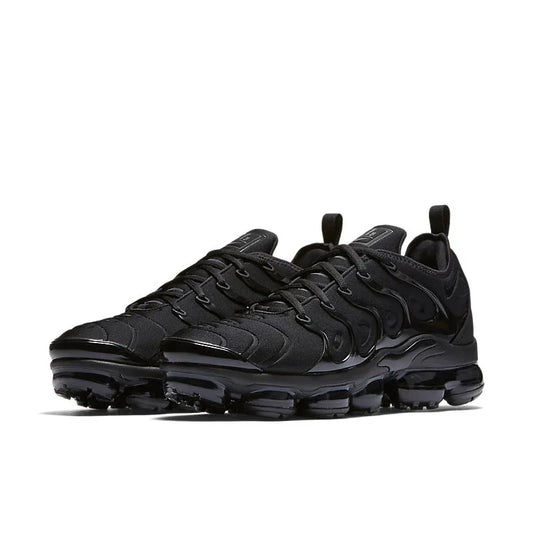 Vapormax Plus "Triple Black"