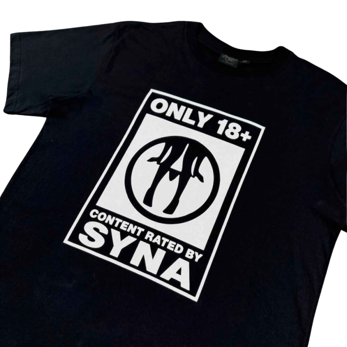 Camiseta Syna "ONLY 18+"