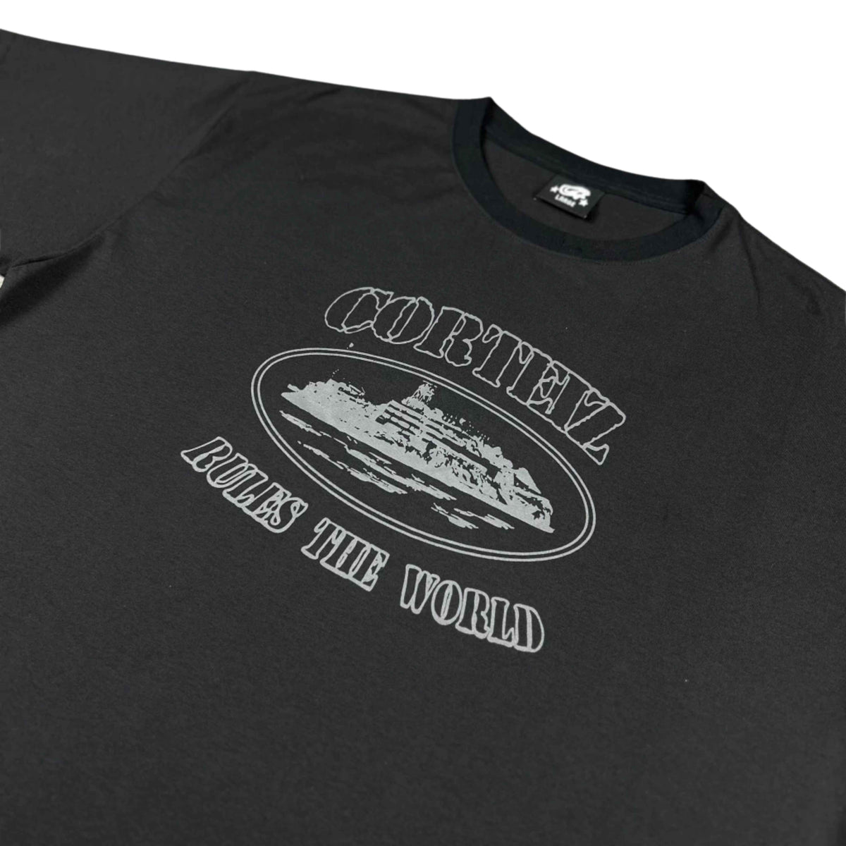 Camiseta Corteiz “RULES THE WORLD”