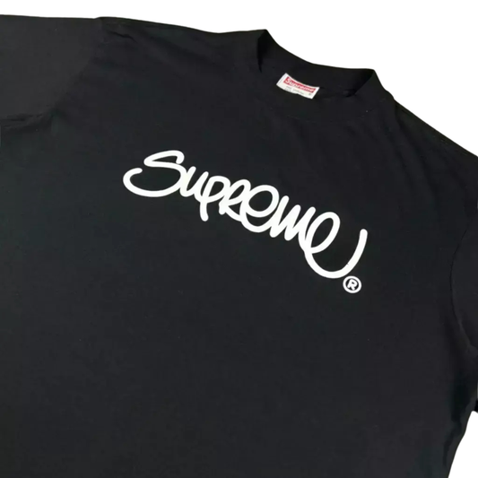Camiseta Sup Graffiti Script - Preta